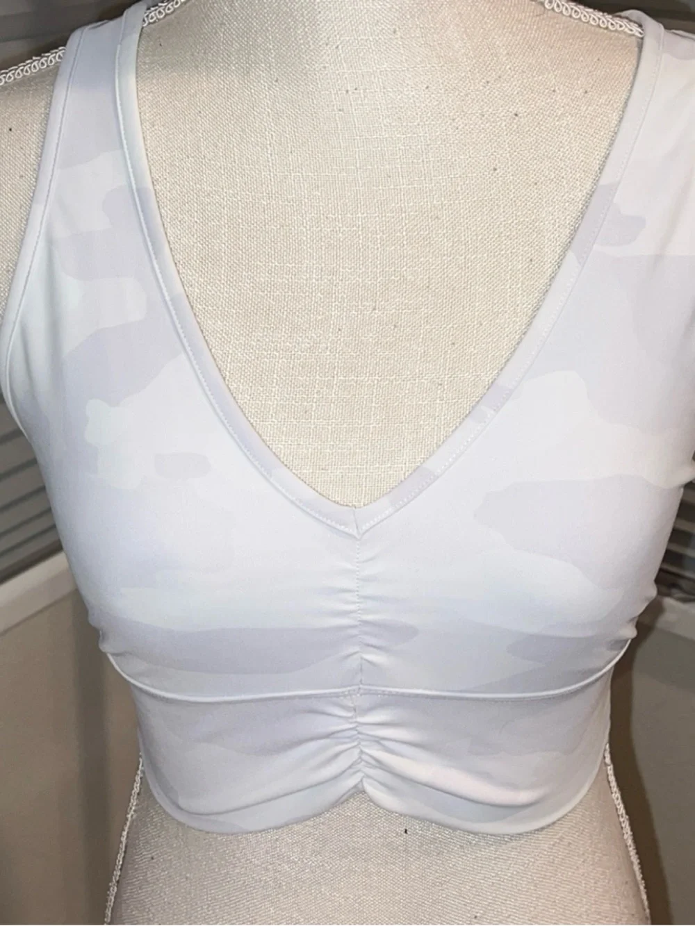 ALO YOGA Wild Things Sports Bra in White Camo
